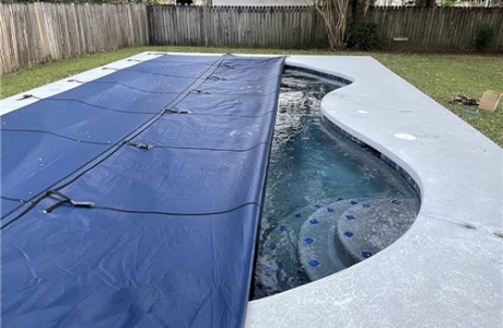 How to Choose the Best Color for Your Pool Safety Cover